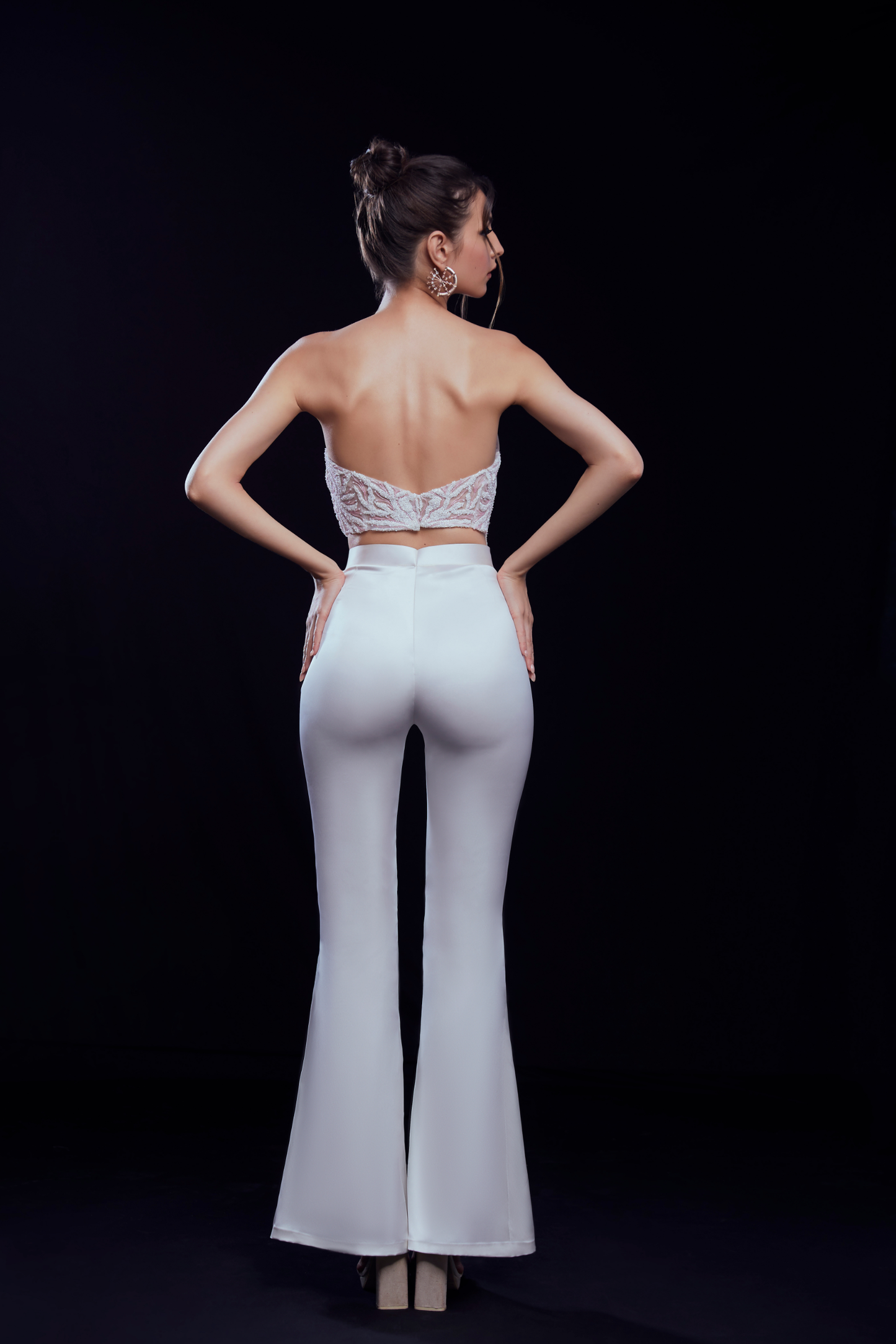 Ivory Edge Bottom